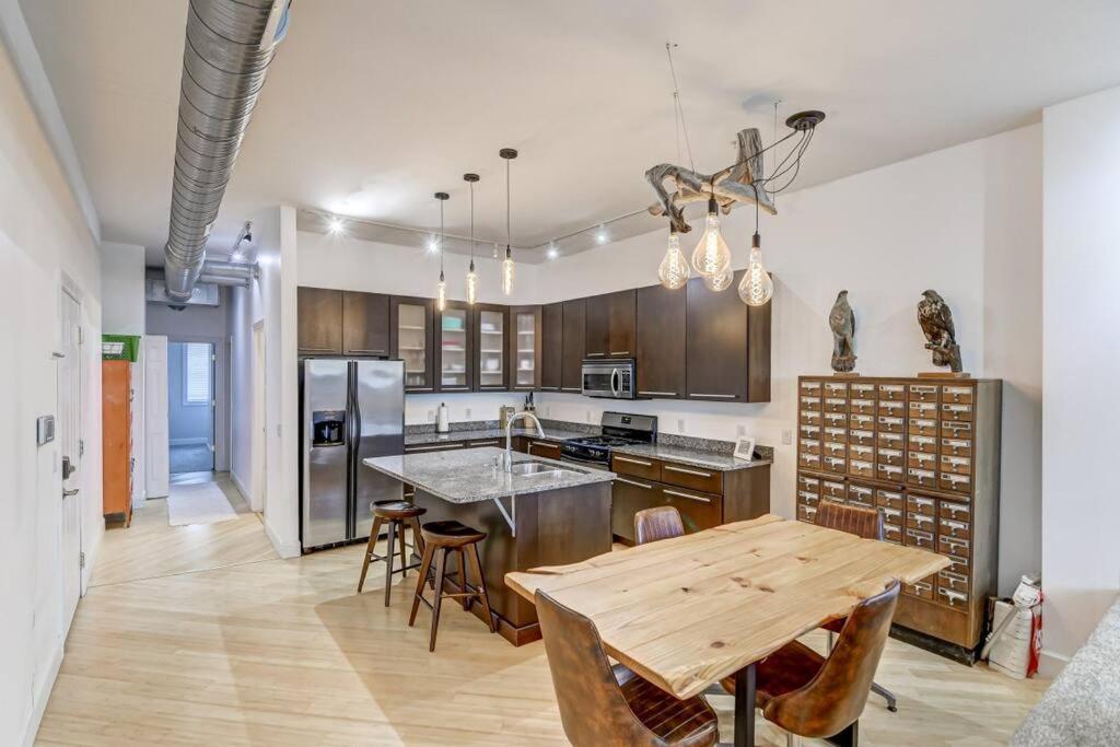 Lovely 2-Bedroom Unit In Springfield Exterior foto